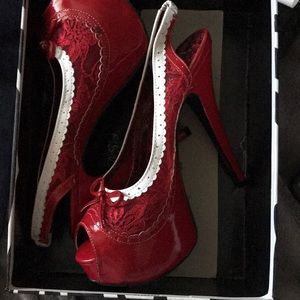 Wild DNA 7 inch heels